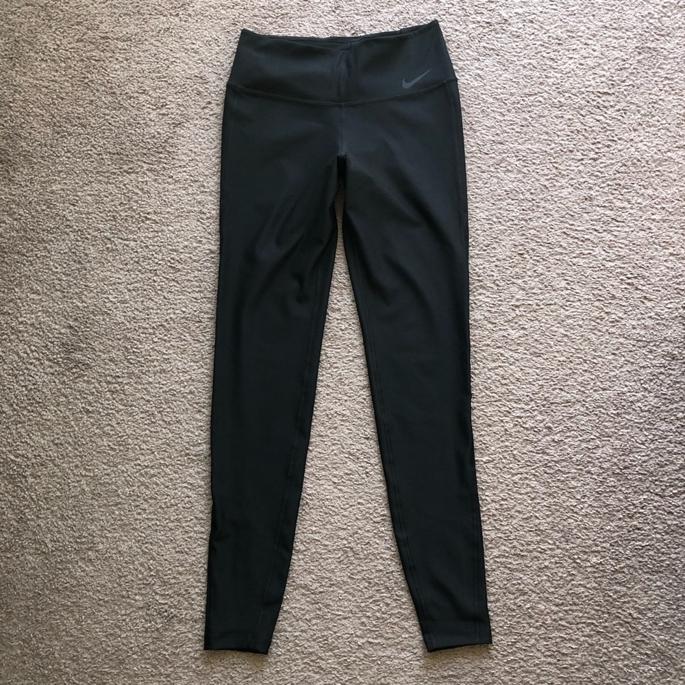 ⛔️SOLD⛔️Nike Workout Leggings XS